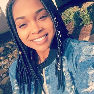 Meet your Posher, Lauryn